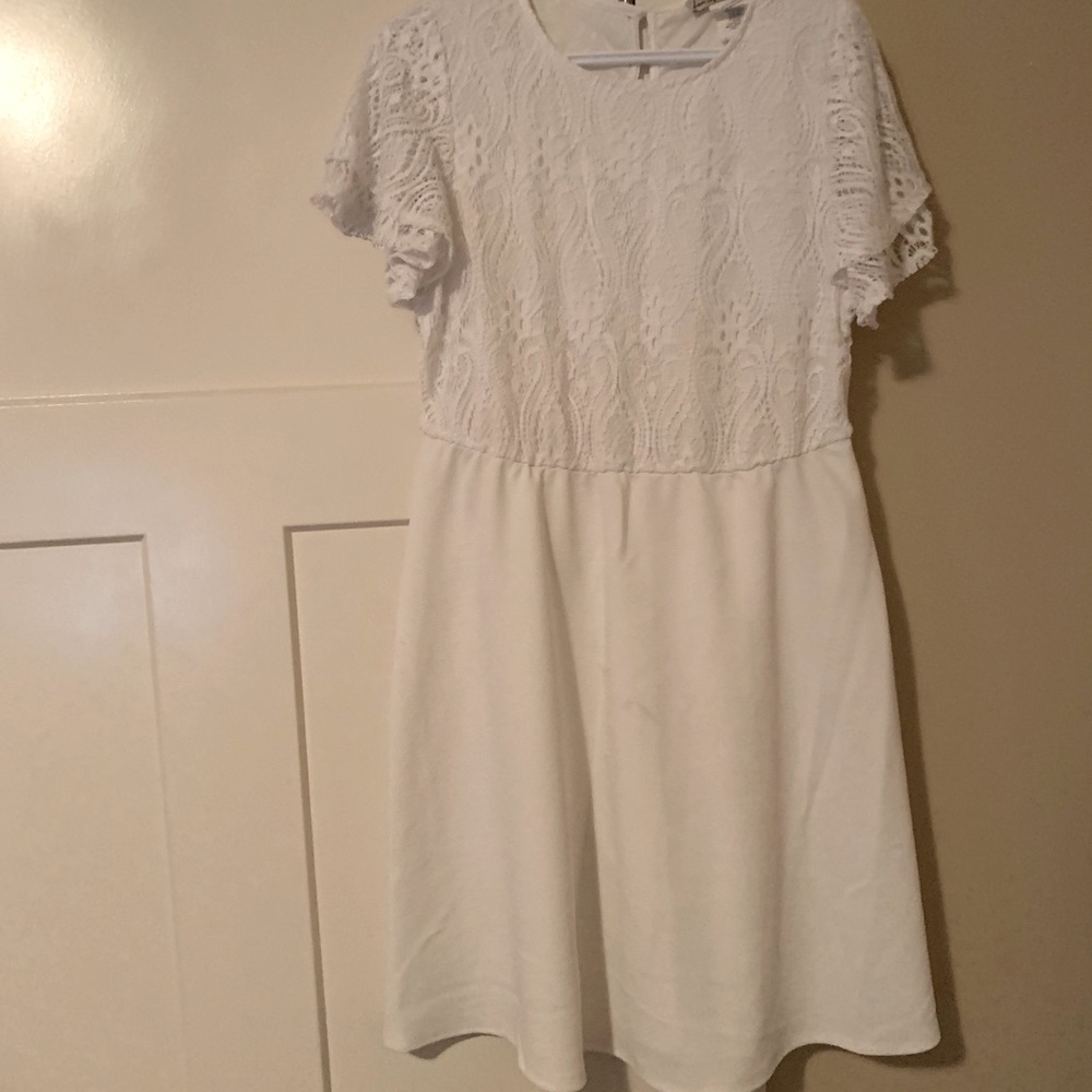 White Dress 💚2 for 20💚